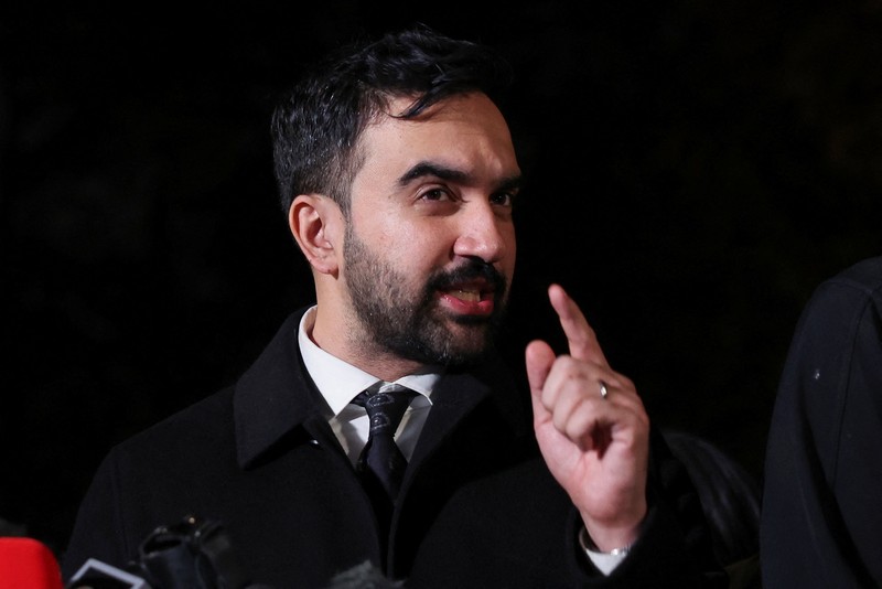 Komunitas Yahudi Kota New York Amerika Serikat menunjukkan dukungan terhadap calon wali kota dari Partai Demokrat sekaligus seorang Muslim, Zohran Mamdani, menjelang pemungutan suara hari ini, Selasa (4/11/2025). (REUTERS/Ryan Murphy)