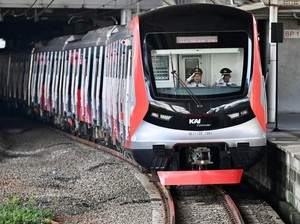 Anggaran Triliunan Mengalir demi Tambah Rangkaian KRL