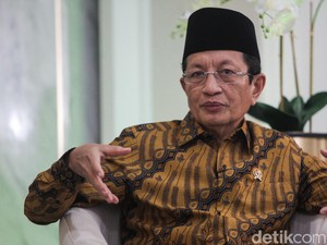 Menag Ingin Himpun Dana Zakat hingga Wakaf untuk Atasi Kemiskinan