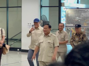 Prabowo Minta KAI Jaga Keselamatan-Bangun Lintasan: Jangan Ada Kecelakaan Lagi