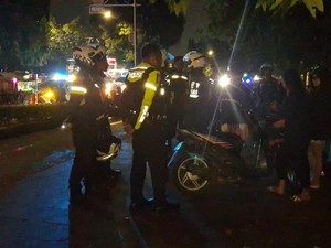 Polisi Patroli Cegah Tawuran-Balap Liar di Bogor, Remaja Nongkrong Dibubarkan
