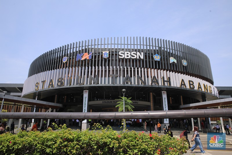 Presiden Prabowo Subianto saat menghadiri peresmian Stasiun Tanah Abang Baru di Jakarta, Selasa (4/11/2025). (CNBC Indonesia/Faisal Rahman)