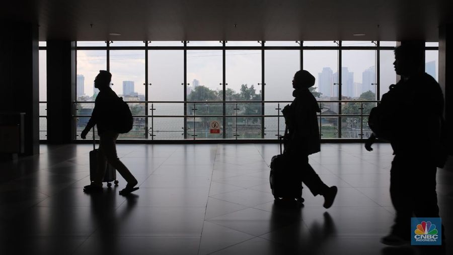 Presiden Prabowo Subianto saat menghadiri peresmian Stasiun Tanah Abang Baru di Jakarta, Selasa (4/11/2025). (CNBC Indonesia/Faisal Rahman)