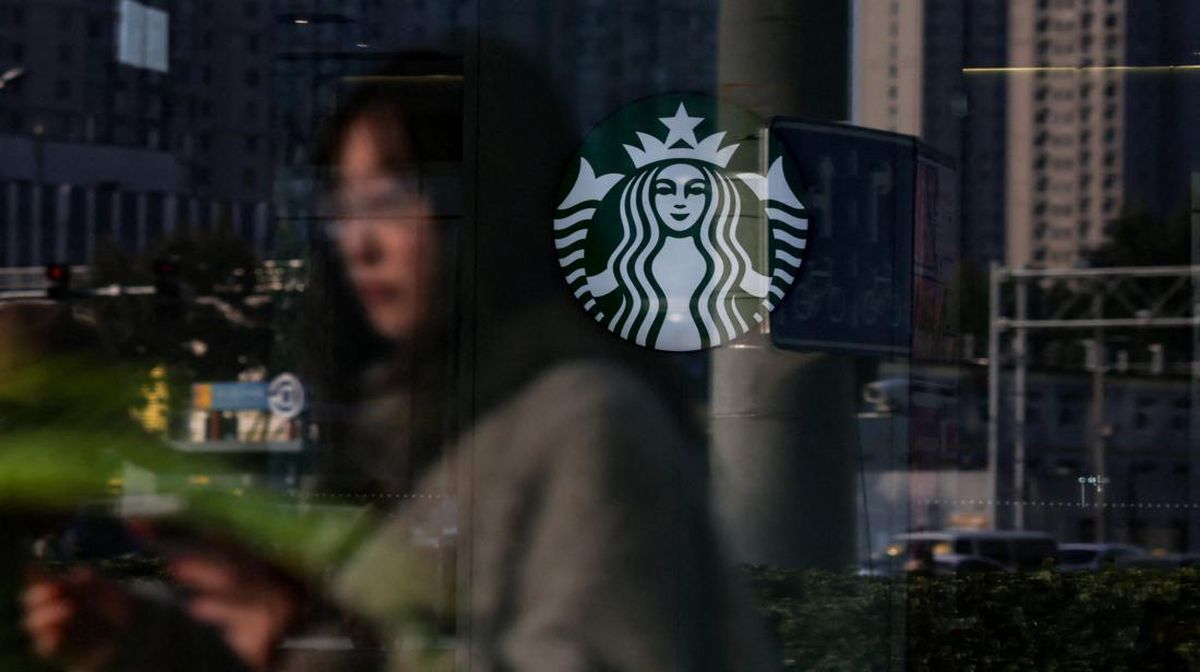 Ilustrasi berita Bisnis: Starbucks Tutup 250 Gerai, Rp 5,3 Triliun Dikorbankan