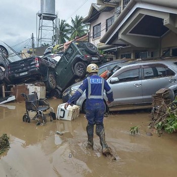 Topan Kalmaegi Terjang Filipina