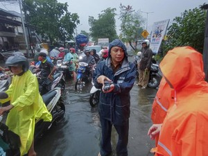 250 Titik Banjir di Surabaya Masih Jadi PR, Eri: Selesai 100 Titik