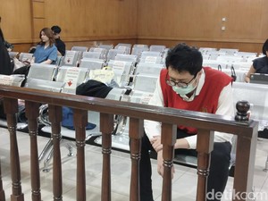 Jabar Hari Ini: Dokter Priguna Divonis 11 Tahun Penjara