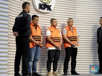 Penampakan Gubernur Riau Abdul Wahid Ditetapkan KPK Tersangka Korupsi