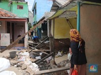 Tanah Bergeser di Makasar, Jakarta Makan Korban-Begini Penampakannya