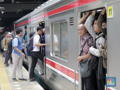 Orang RI Tahan Beli Mobil Baru Tapi Tetap Jalan-Jalan, Pertanda Apa?