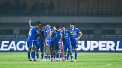 Tembok Kokoh Pertahanan Persib yang Tak Goyah Digempur Dewa United