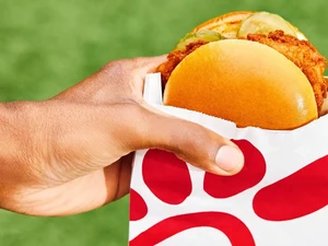 Resto Chick-fil-A yang Terkenal di Amerika Akhirnya Buka Gerai di Asia