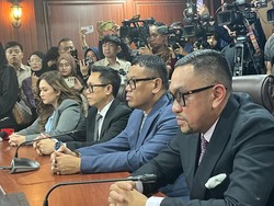 MKD Cabut Hak Keuangan Sahroni, Nafa Urbach, dan Eko Patrio