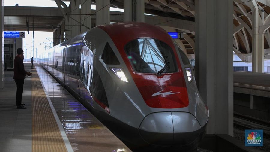 Suasana Stasiun Whoosh Halim, Jakarta, Rabu (5/11/2025). (CNBC Indonesia/Faisal Rahman)