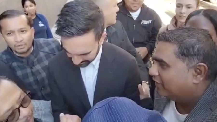 Ulama RI bacain alfatehah buat kemenangan Zohran Mamdani jadi Wali Kota NY, Rabu (5/11/2025). (via Pribadi Shamsi Ali/Istimewa)