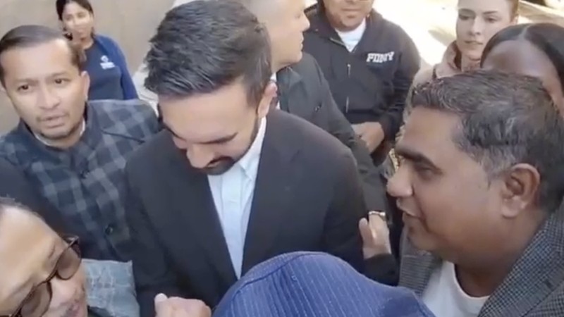 Ulama RI bacain alfatehah buat kemenangan Zohran Mamdani jadi Wali Kota NY, Rabu (5/11/2025). (via Pribadi Shamsi Ali/Istimewa)