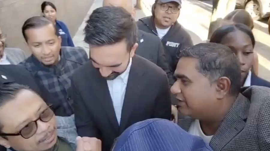 Ulama RI bacain alfatehah buat kemenangan Zohran Mamdani jadi Wali Kota NY, Rabu (5/11/2025). (via Pribadi Shamsi Ali/Istimewa)