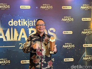 Pemkab Gresik Sabet Anugerah Inovasi Pembangunan Terpuji detikJatim Awards