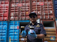 Purbaya & Menperin Periksa 87 Kontainer yang Langgar Ekspor CPO