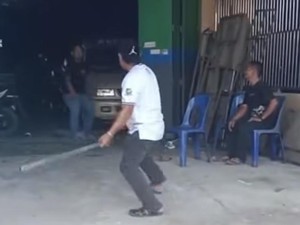 Heboh Adik di Bone Ancam Kakak Pakai Parang gegara Harta Warisan