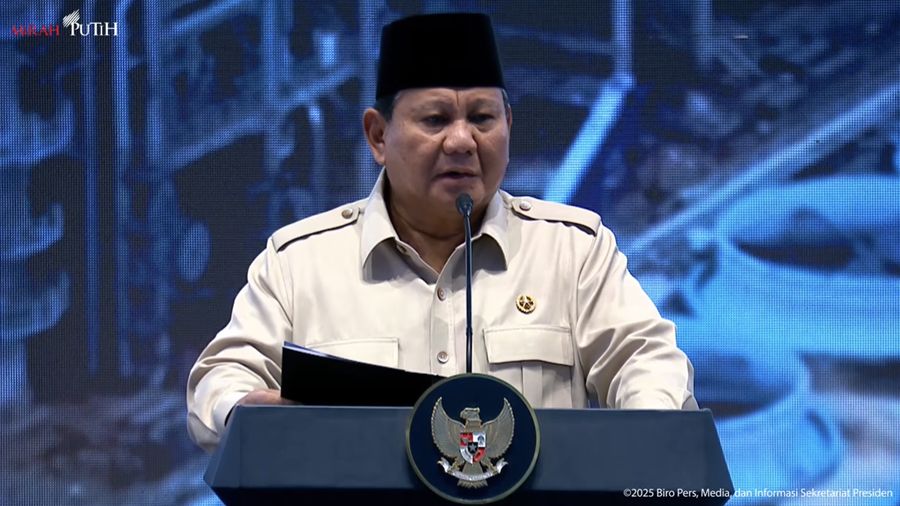 Presiden Prabowo Subianto saat menyampaikan sambutan dalam peresmian Pabrik Lotte Chemical Indonesia, Cilegon, 6 November 2025. (Tangkapan Layar Youtube/Sekretariat Presiden)
