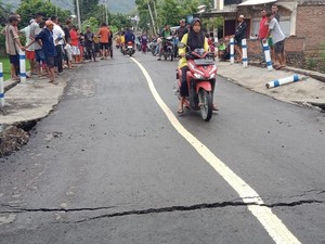 Baru Dibangun, Jembatan Penghubung Desa Rp 6,2 Miliar di Bima Sudah Retak