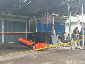 Ngeri Mesin Kompresor di Bengkel Blitar Meledak, Pemilik Terpental hingga Tewas