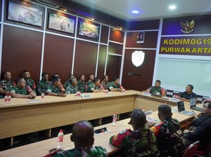 Tak Hanya Jaga Desa, Babinsa Purwakarta Juga Dibekali Ilmu Digital