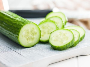 Pangkas 11 Kg dalam 2 Bulan! Pria Jepang Ini Bocorkan Trik Diet Mentimun yang Super Ampuh