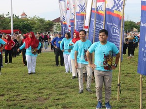 Jelang HKN 2025, Dinkesda Gelar Senam Bahagia di Alun-alun Demak