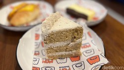 Mon Bakehouse: Ada Cake Teh Jawa dan Cheesecake Brownies di Kafe Homey Bekasi
