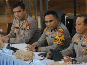 Roy Suryo dkk Disebut Manipulasi Digital Ijazah Jokowi