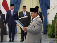 Prabowo Lantik Tim Reformasi Kepolisian, Dipimpin Jimly Asshidiqie