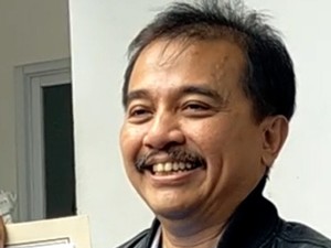 Senyum Roy Suryo Saat Jadi Tersangka Tudingan Ijazah Palsu Jokowi