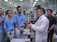 Congrats Lolos Magang! Duit Jangan Dihabisin, Investasi di Saham Ini!