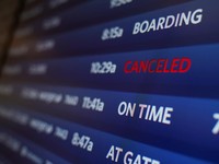 Bandara Amerika Chaos, 1.700 Penerbangan Dibatalkan