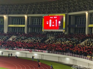 Rekor Penonton Super League di Balik Panas Derby Mataram