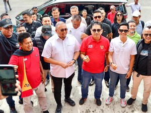 Andre Rosiade Resmi Daftar Calon Ketua Asprov PSSI Sumbar