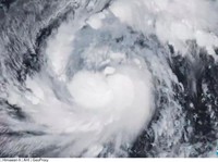 Mayday-Mayday! Tetangga RI Diserang Topan Dahsyat