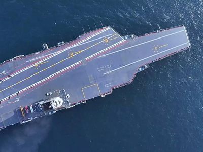 Kapal Induk Raksasa China Resmi Beroperasi, Dikukuhkan Dekat RI