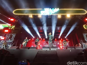 Pecah! The Changcuters Hentak Panggung West Java Festival 2025