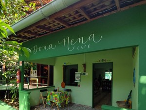 Video Mengunjungi Rumah Cokelat Dona Nena di Tengah Sungai Amazon Brasil