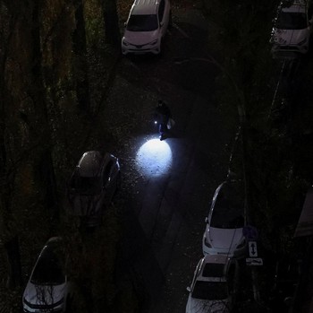 Rudal Rusia Rusak Jaringan Listrik, Kota Ukraina Gelap Gulita