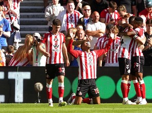 Awas Liverpool! Sunderland Belum Tumbang di Kandang