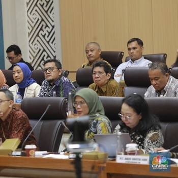 DPR Panggil 8 Perusahaan Air Minum Dalam Kemasan, Ini Mereknya