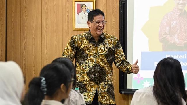 Purbaya Datangi SMA 3 Jakarta, Bagi-bagi Ilmu Soal APBN