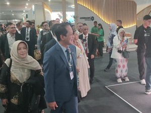 Video: Potong Tumpeng, Utusan Presiden Buka Paviliun Indonesia di KTT COP30