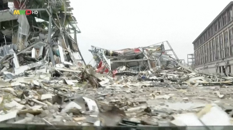 Militer Myanmar hancurkan hampir 150 bangunan di kompleks penipuan perbatasan Thailand, targetkan “pabrik penipuan” bernilai miliaran dolar. (Tangkapan Layar Video AFP/MWD news)