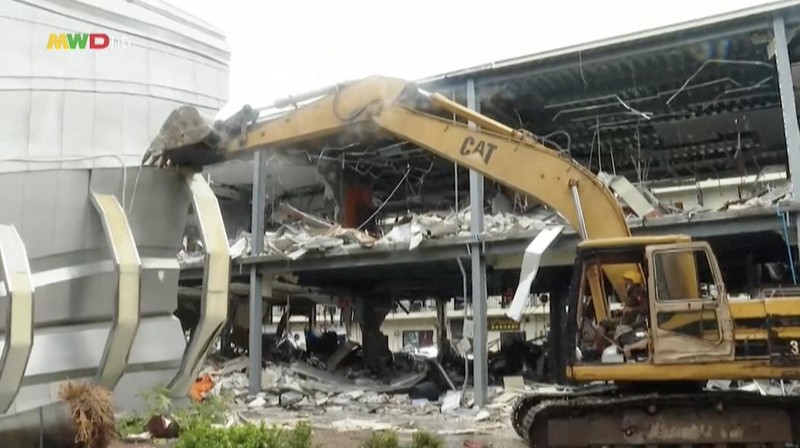 Militer Myanmar hancurkan hampir 150 bangunan di kompleks penipuan perbatasan Thailand, targetkan “pabrik penipuan” bernilai miliaran dolar. (Tangkapan Layar Video AFP/MWD news)