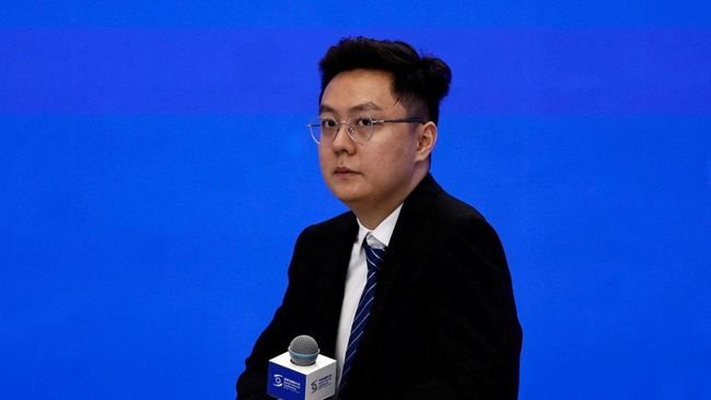 Pria China Obrak-abrik AS, Sekarang Kasih Peringatan Keras ke Dunia